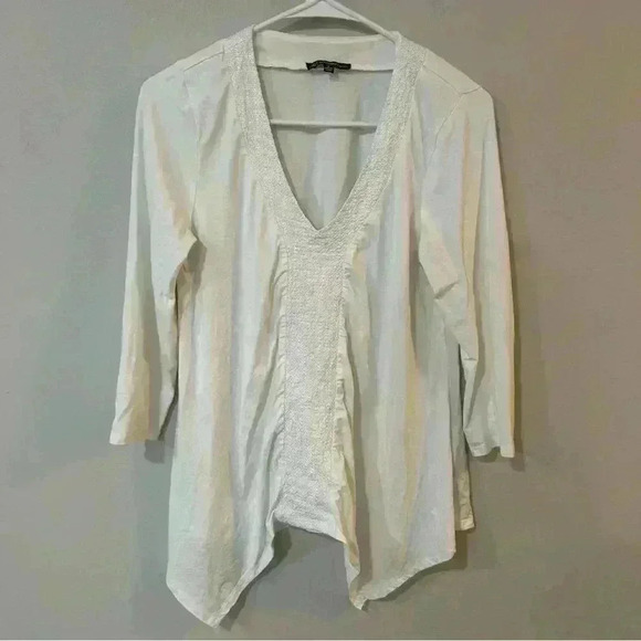 Adrianna Papell White 3/4 Sleeve V-Neck Embroidered Hem Top Women’s Size Small - Picture 1 of 6